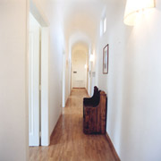 Corridoio dell'appartamento Contessa Maria Luisa a Firenze