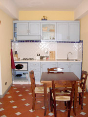 Appartement  Florence: Cuisine avec table  manger de l'Appartement Donato  Florence